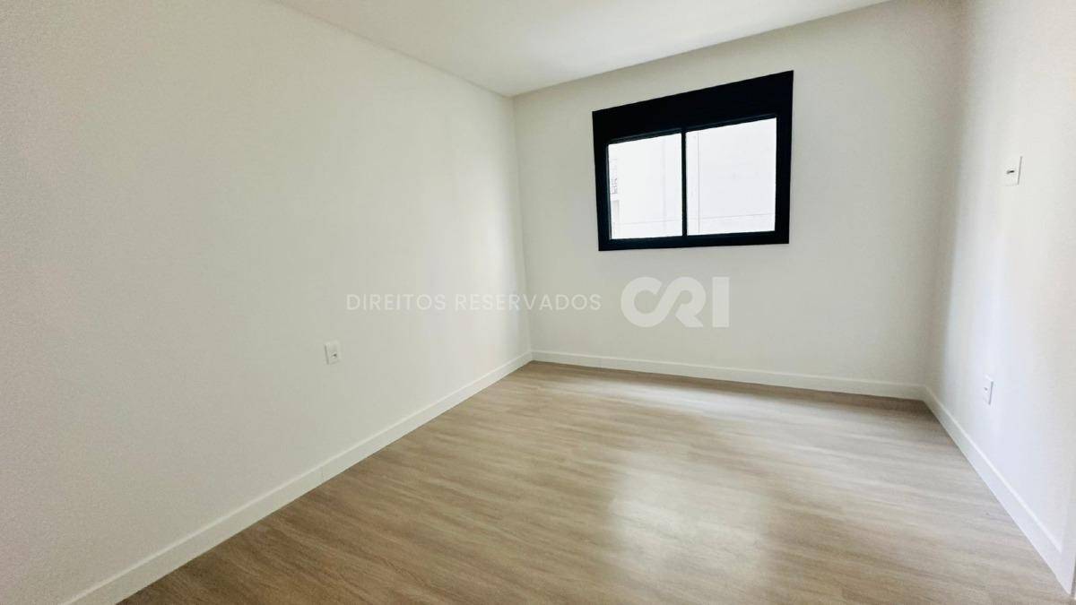 Apartamento com 4 Suítes no Impéria Del Mare na Meia Praia, Itapema