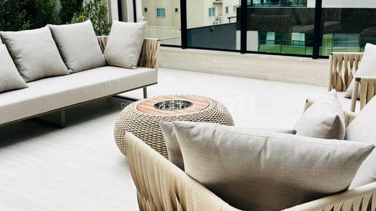 Apartamento com 4 Suítes no Impéria Del Mare na Meia Praia, Itapema
