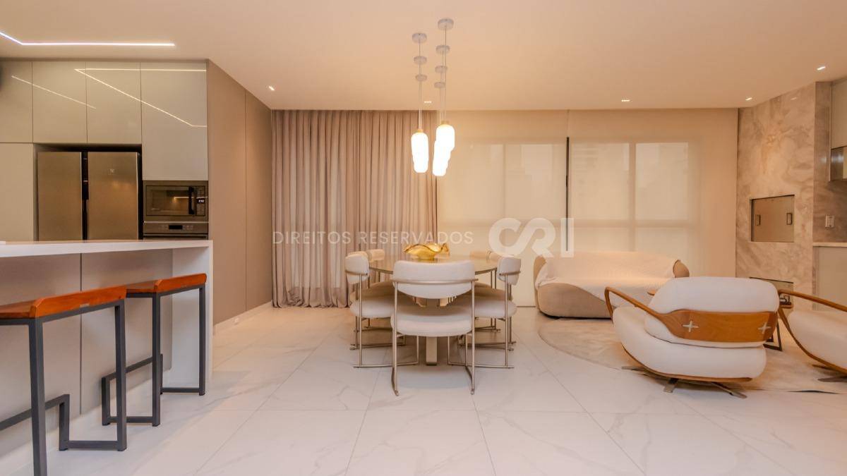 Apartamento com 4 suítes no Las Brisas Residence no Pioneiros em Balneário Camboriú