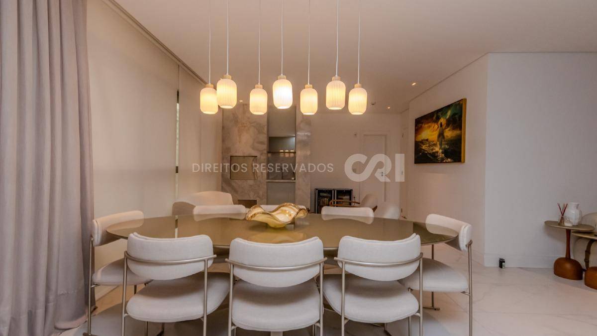 Apartamento com 4 suítes no Las Brisas Residence no Pioneiros em Balneário Camboriú