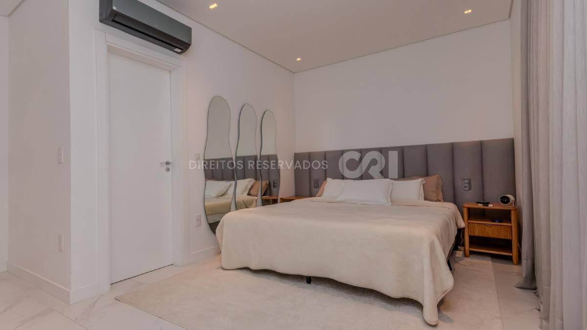 Apartamento com 4 suítes no Las Brisas Residence no Pioneiros em Balneário Camboriú