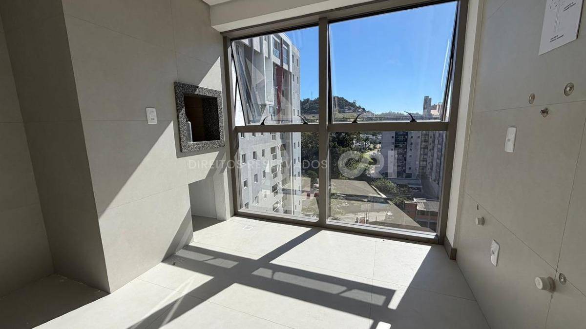 Apartamento com 2 quartos no Soul Brava na Praia Brava em Itajaí