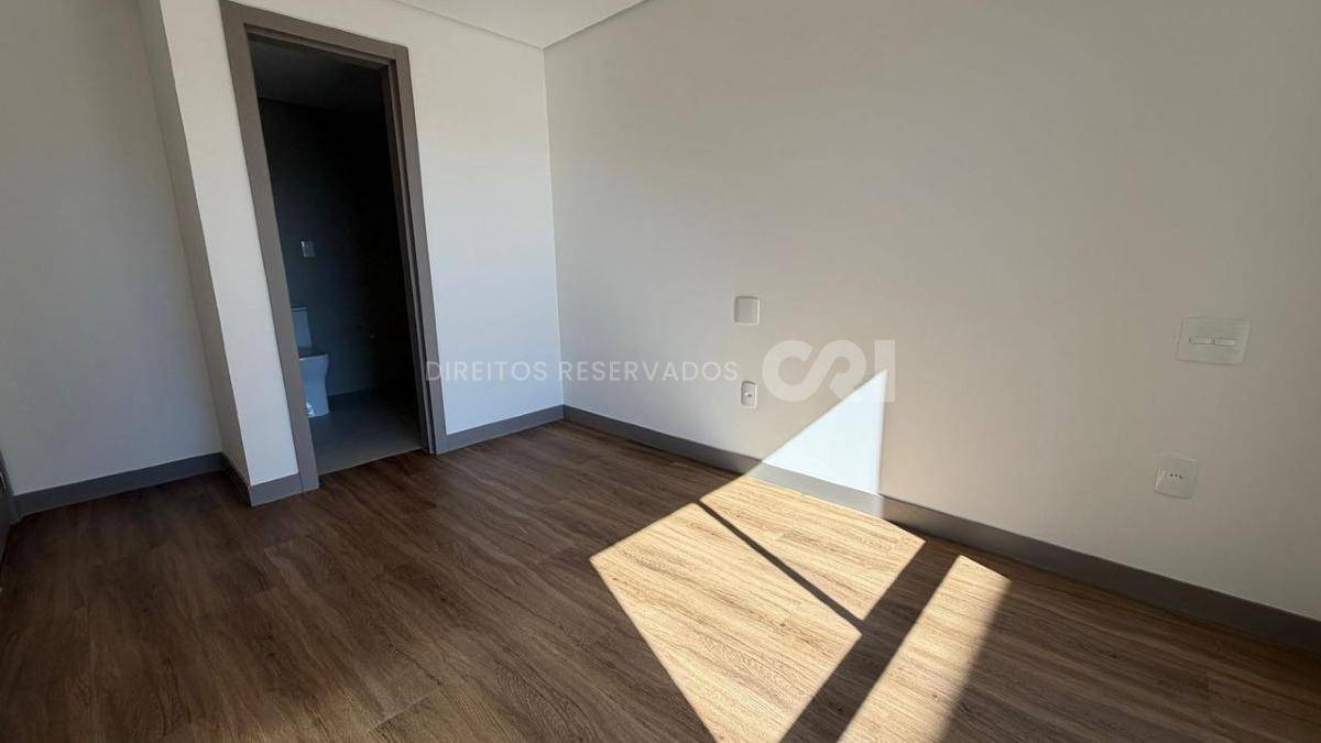 Apartamento com 2 quartos no Soul Brava na Praia Brava em Itajaí