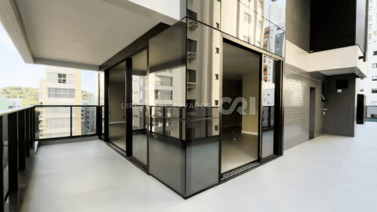 Apartamento com 4 suítes no Zenith Tower na Barra Sul em Balneário Camboriú