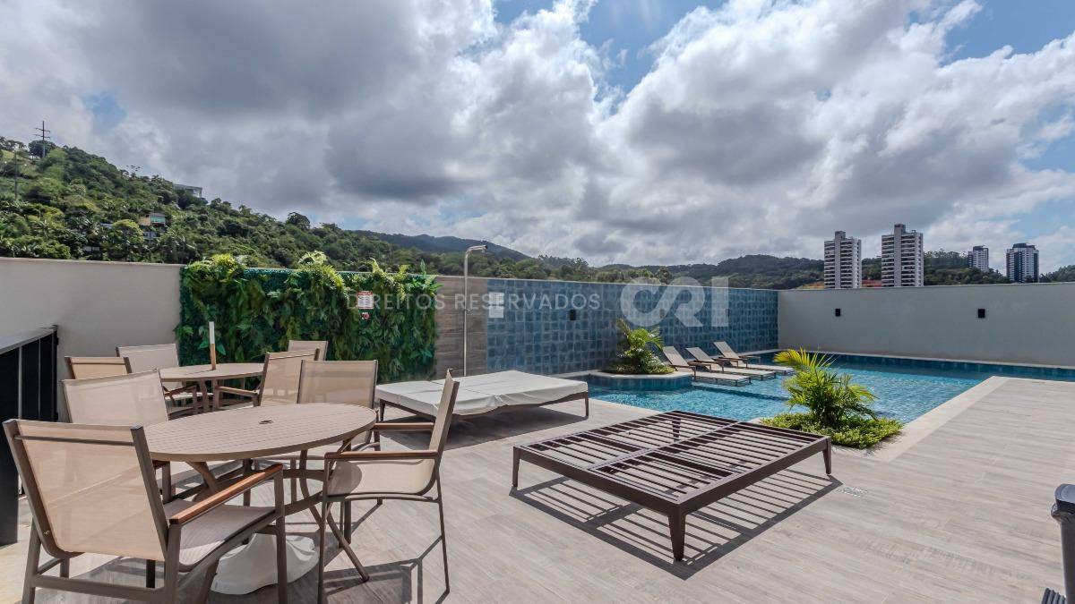 Apartamento 2 dormitórios no Brava Breeze na Praia Brava em Itajaí