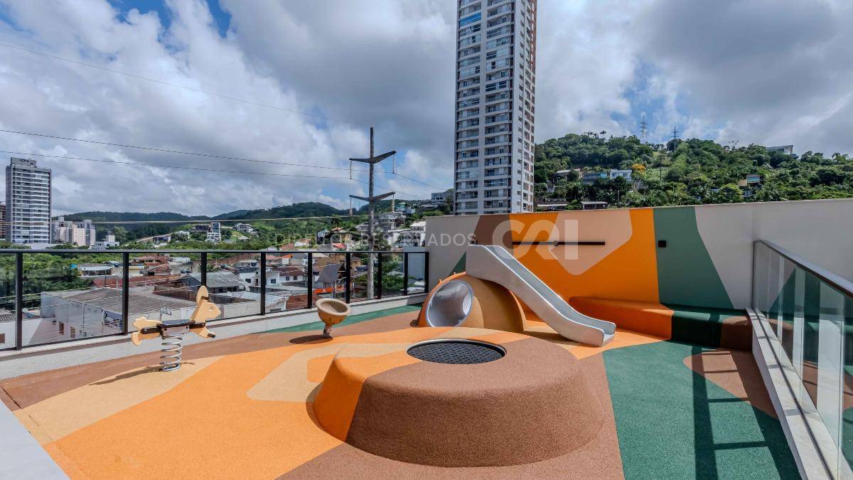 Apartamento 2 dormitórios no Brava Breeze na Praia Brava em Itajaí
