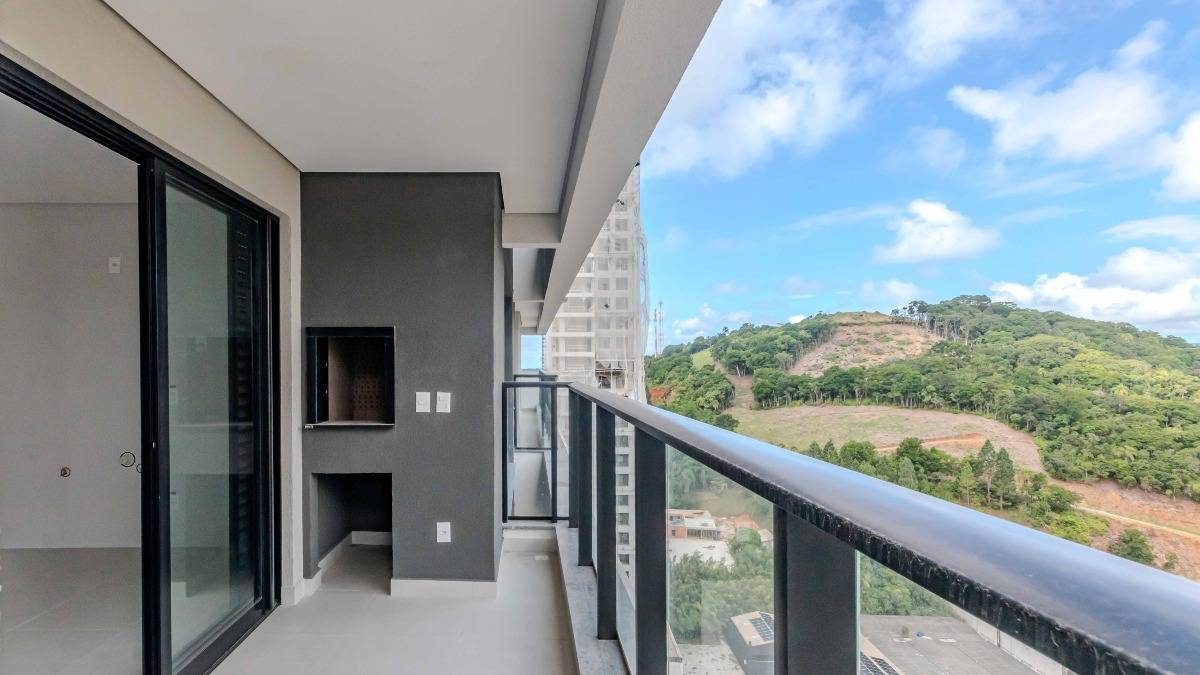 Apartamento 2 dormitórios no Brava Breeze na Praia Brava em Itajaí