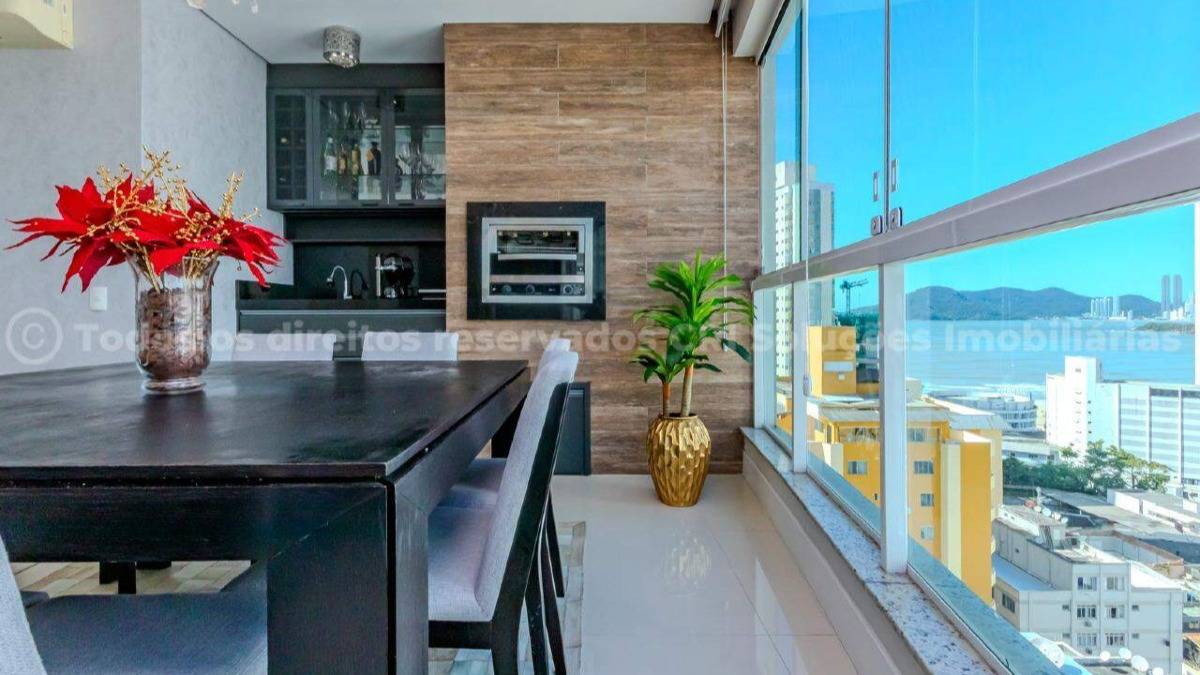 Apartamento com 3 Suítes no Edifício Vernazza Residenze no Pioneiros em Balneário Camboriú