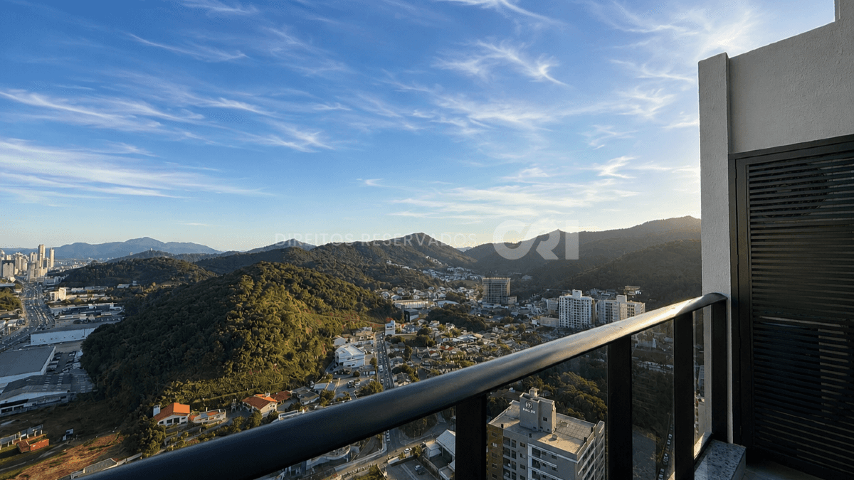 Loft duplex mobiliado com vista mar no Sky Brava na Praia Brava em Itajaí