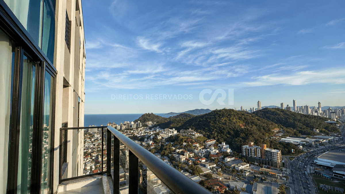 Loft duplex mobiliado com vista mar no Sky Brava na Praia Brava em Itajaí