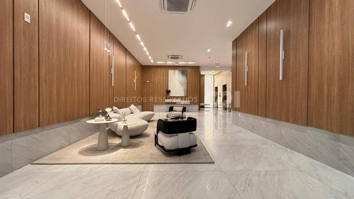 Apartamento com 3 Suítes no Edifício Sangiovese na Meia Praia, Itapema