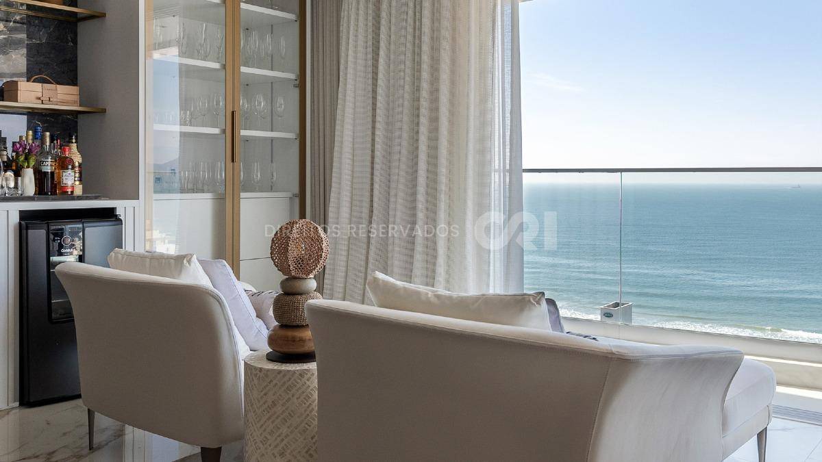 Apartamento com 210 m², 3 Suítes no Le Blanc na Praia Brava, Itajaí