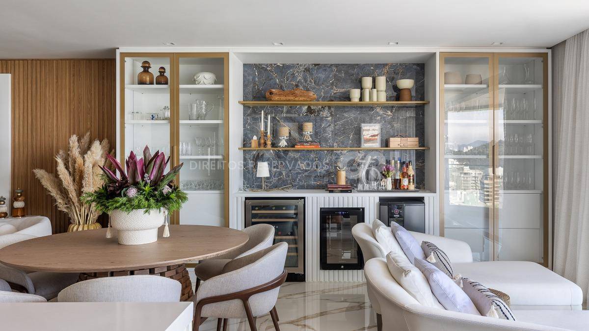 Apartamento com 210 m², 3 Suítes no Le Blanc na Praia Brava, Itajaí