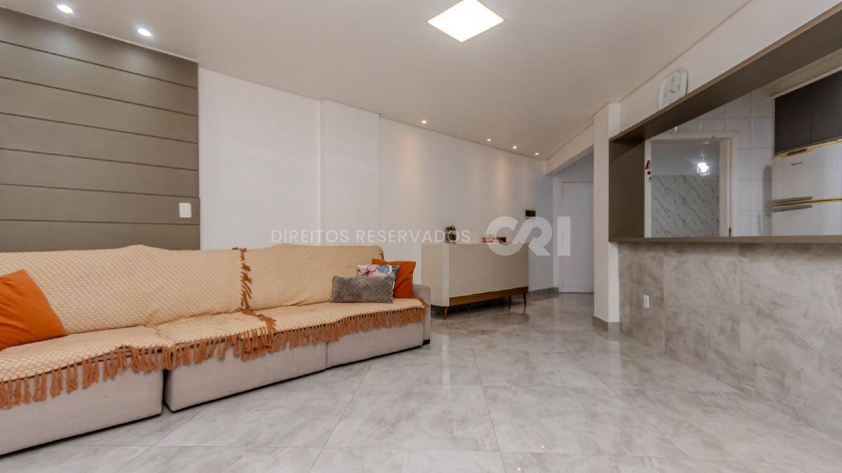  Apartamento com 3 dormitórios no Esquina Central no Centro de Balneário Camboriú