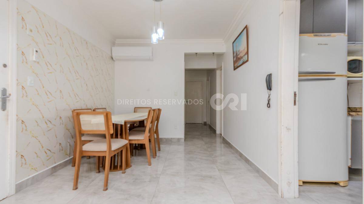  Apartamento com 3 dormitórios no Esquina Central no Centro de Balneário Camboriú