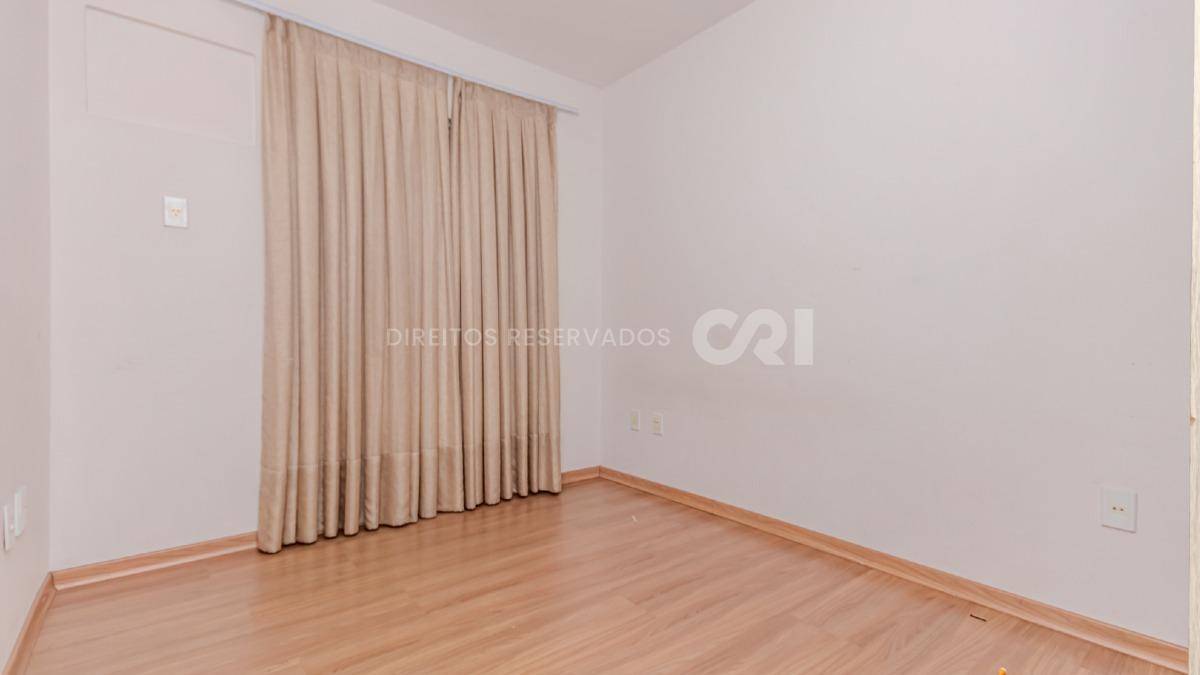  Apartamento com 3 dormitórios no Esquina Central no Centro de Balneário Camboriú