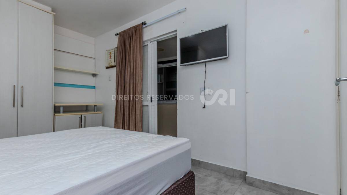  Apartamento com 3 dormitórios no Esquina Central no Centro de Balneário Camboriú