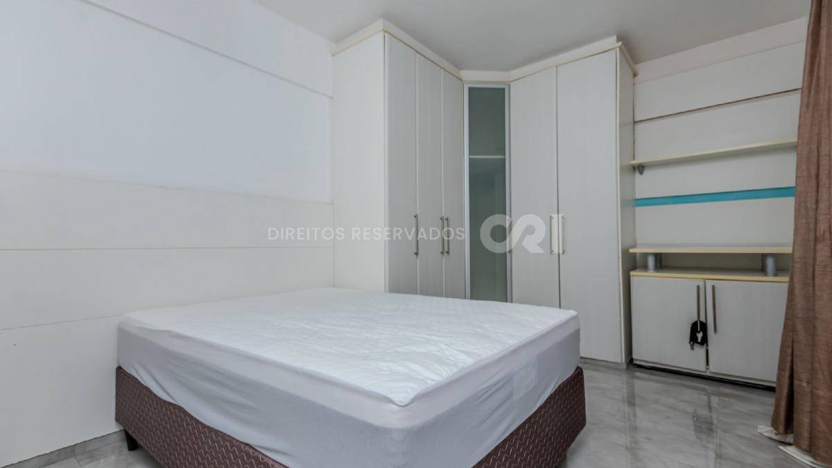  Apartamento com 3 dormitórios no Esquina Central no Centro de Balneário Camboriú