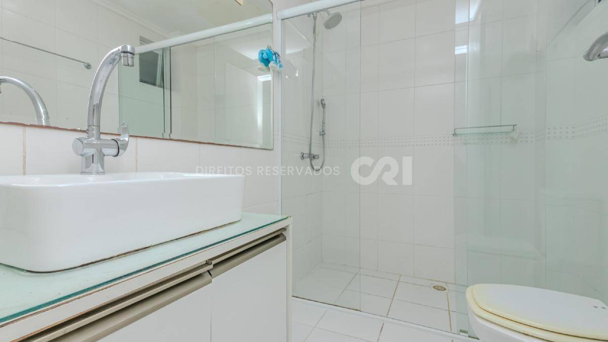  Apartamento com 3 dormitórios no Esquina Central no Centro de Balneário Camboriú