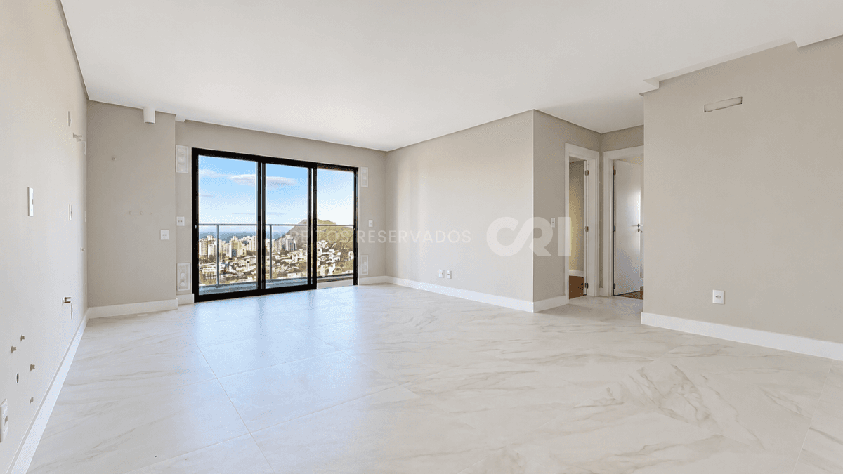 Apartamento com 3 Suítes no Sky Brava com Vista Mar na Praia Brava em Itajaí
