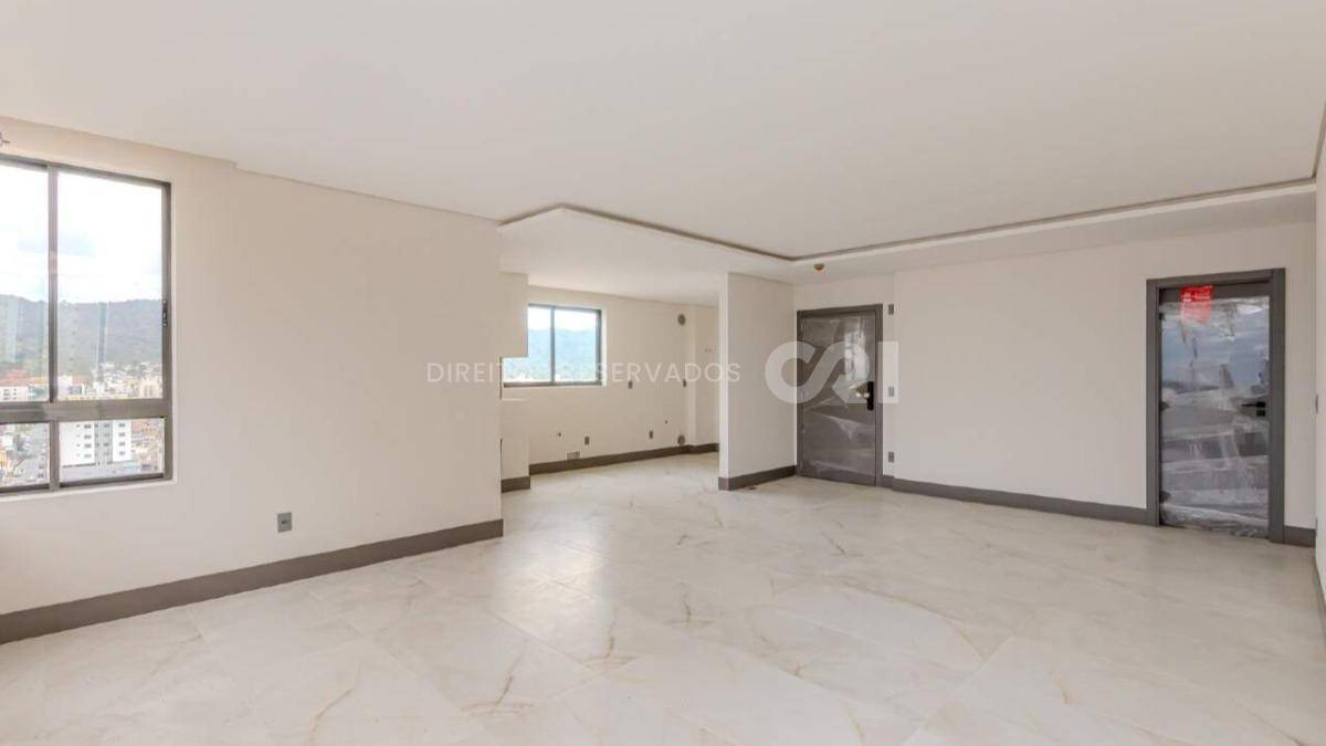 Apartamento com 03 suítes no Edifício Green Ocean no Centro em Balneário Camboriú