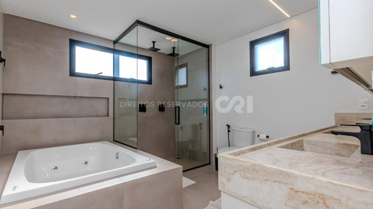 Cobertura com 4 Suítes no Edifício Sun Beach Residence no Centro em Balneário Camboriú