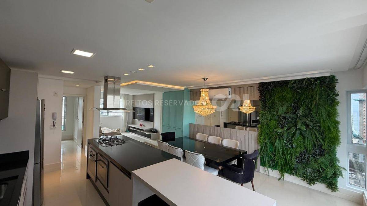 Apartamento com 3 suítes no Essence Residence na Barra Norte em Balneário Camboriú