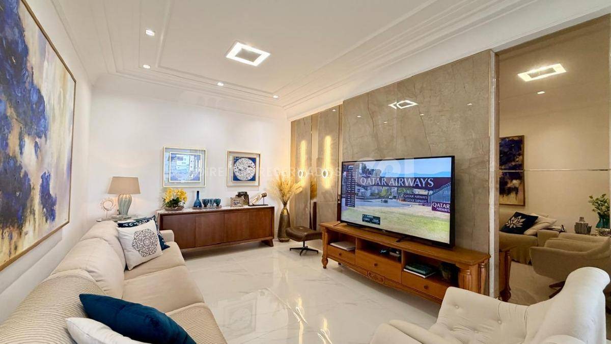 Apartamento com 4 Suítes no Belvedere no Centro de Itapema