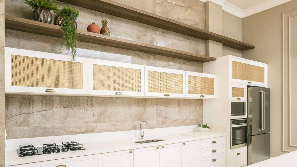 Apartamento com 4 Suítes no Belvedere no Centro de Itapema