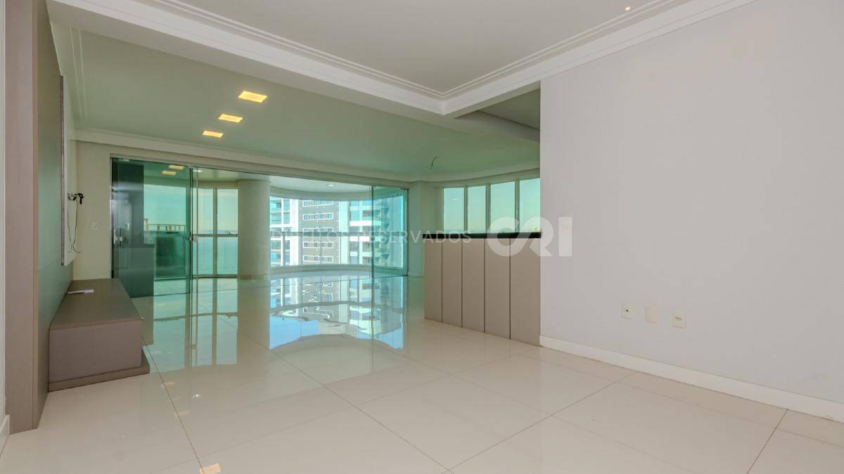 Apartamento com 4 Suítes no Central Park em Centro, Itapema