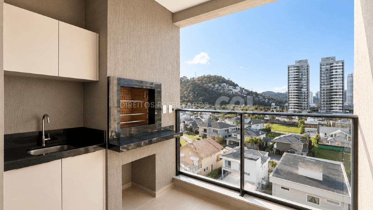 Apartamento com 2 Quartos no Manu Bay na Praia Brava em Itajaí