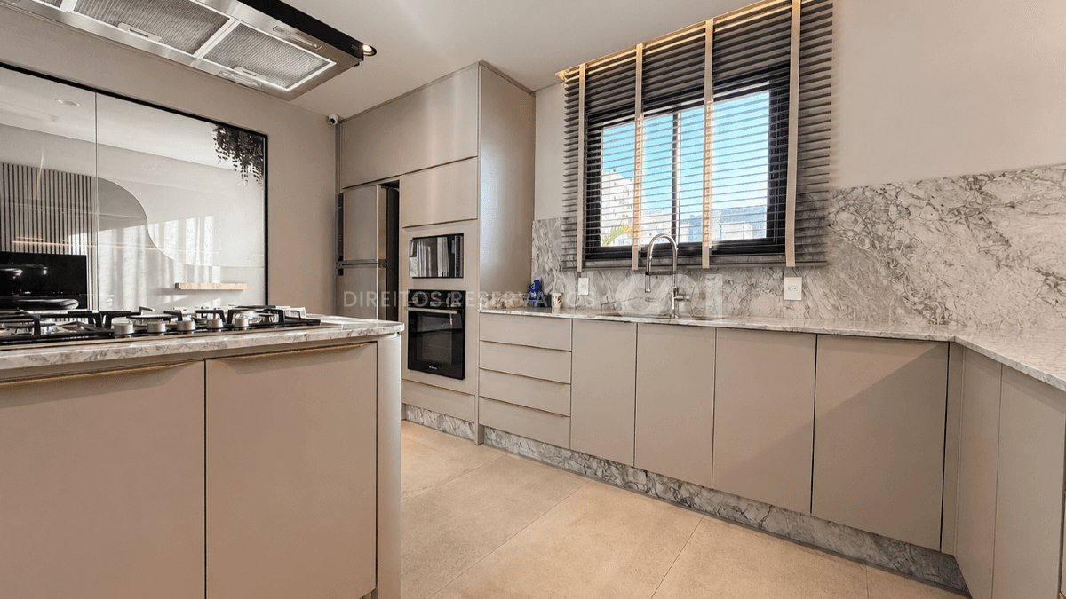 Apartamento com 2 Quartos no Manu Bay na Praia Brava em Itajaí
