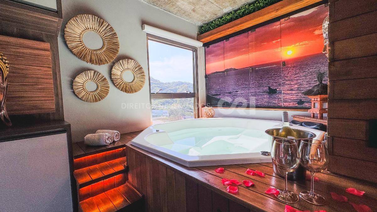 Apartamento Mobiliado com 1 Suíte no MaxHaus na Praia Brava em Itajaí
