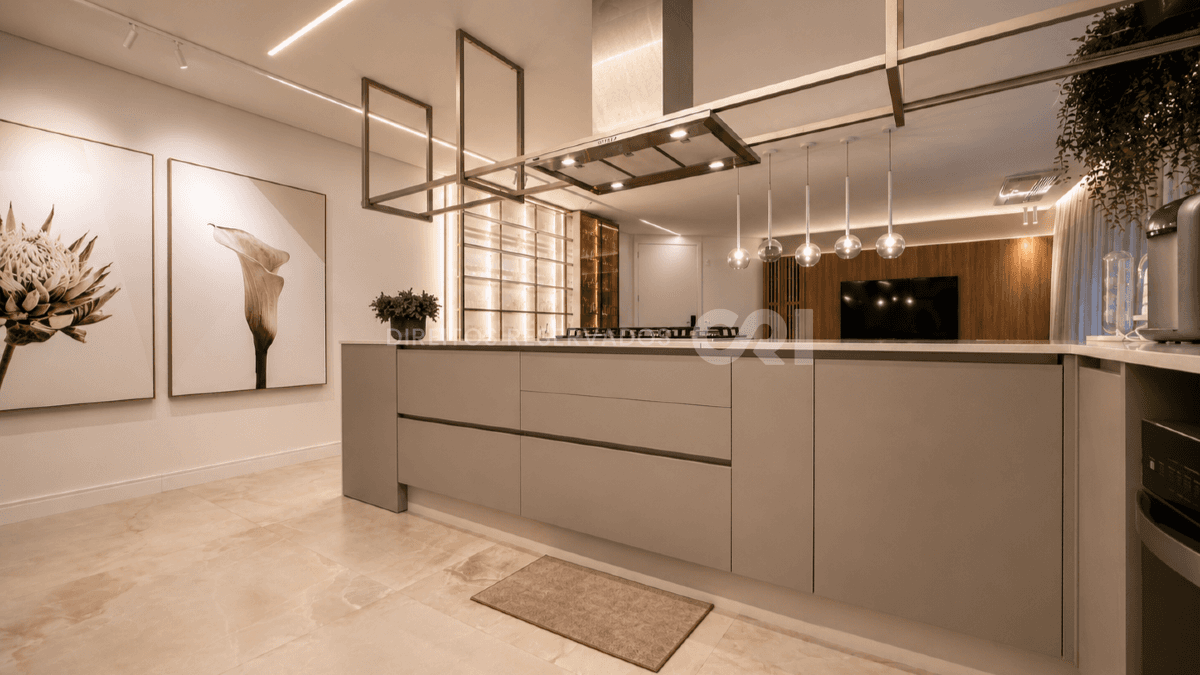 Apartamento com 3 Suítes no Edifício Le Blanc na Praia Brava em Itajaí