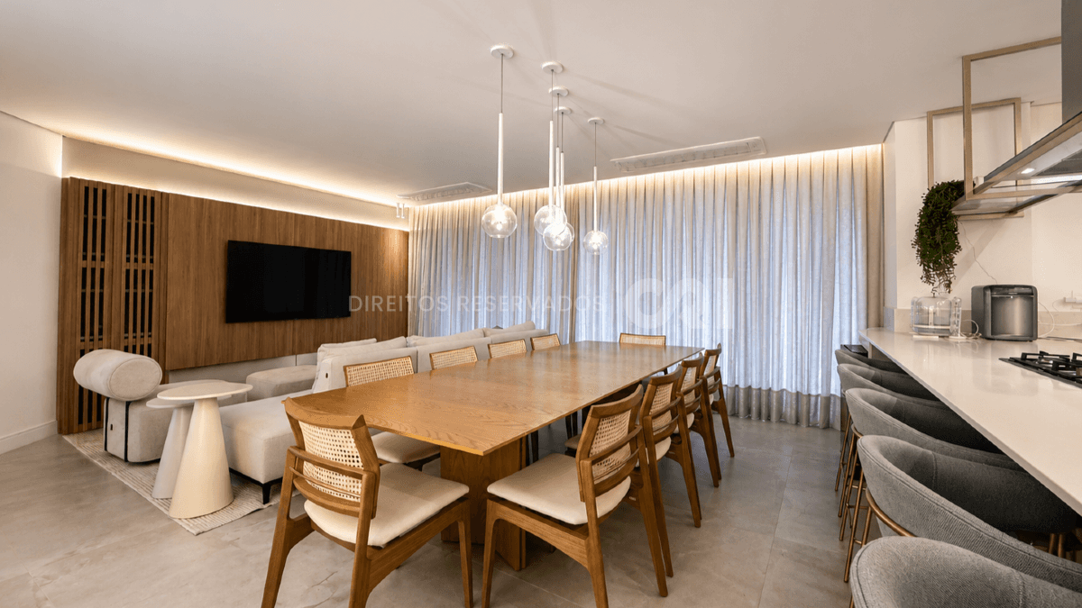Apartamento com 3 Suítes no Edifício Le Blanc na Praia Brava em Itajaí