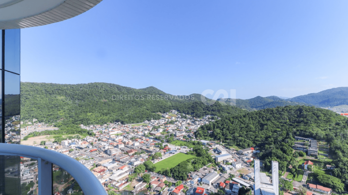 Apartamento Frente Mar no Ibiza Torre Norte na Av. Atlântica, Centro de Balneário Camboriú