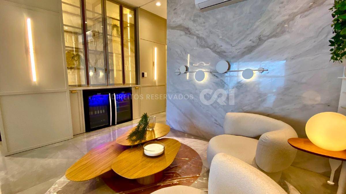 Apartamento Showroom com 4 Suítes no Shard Tower em Meia Praia, Itapema