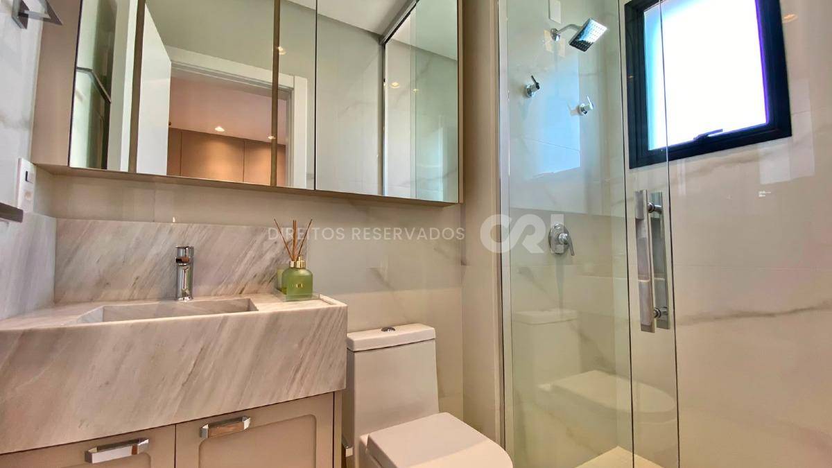 Apartamento Showroom com 4 Suítes no Shard Tower em Meia Praia, Itapema