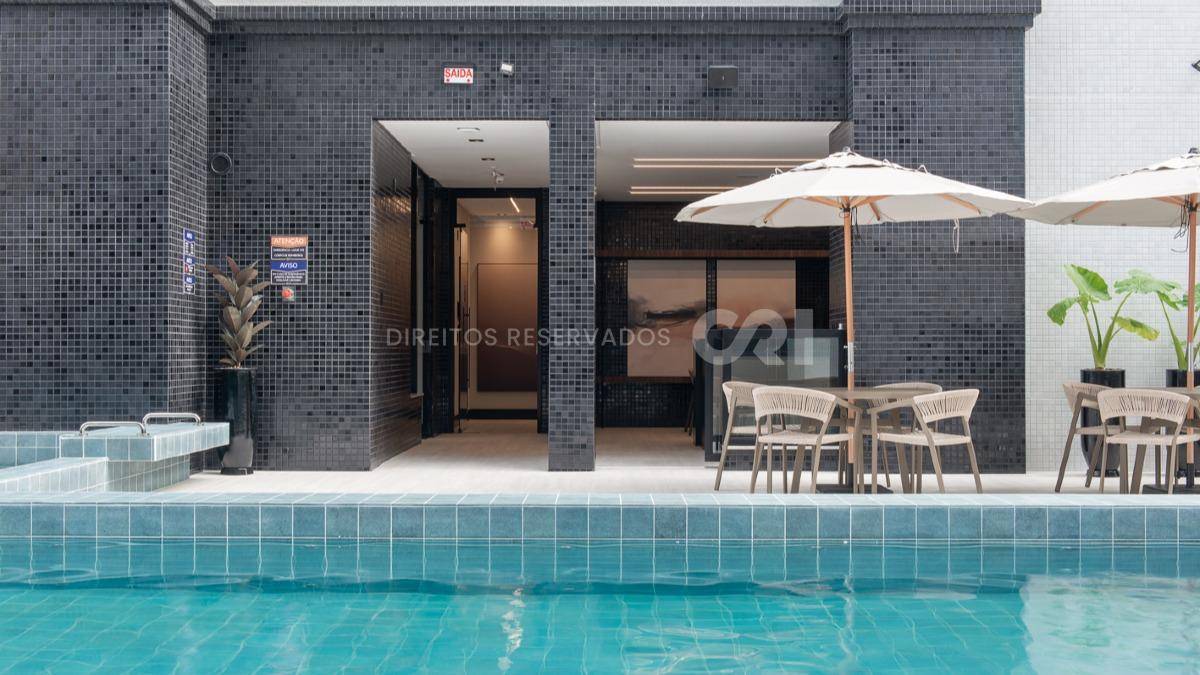 Apartamento com Vista para o Mar e 3 Suítes no Imperia Del Mare em Meia Praia, Itapema