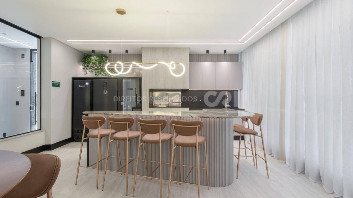 Apartamento com 4 suítes no Edifício Imperia Del Mare na Meia Praia em Itapema