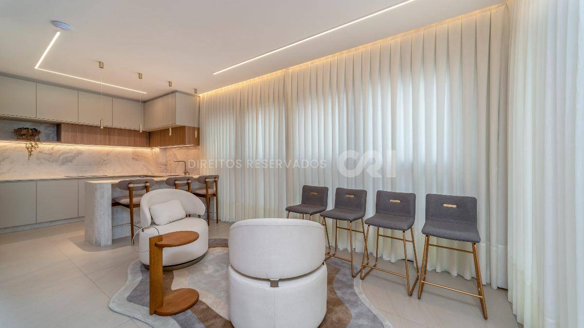 Apartamento Mobiliado com 4 Suítes no Las Salinas no Centro de Balneário Camboriú