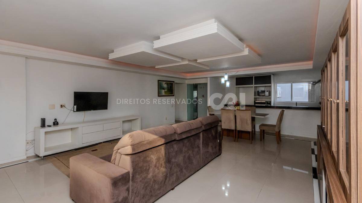 Cobertura com 3 Quartos no Pablo Neruda no Centro de Balneário Camboriú