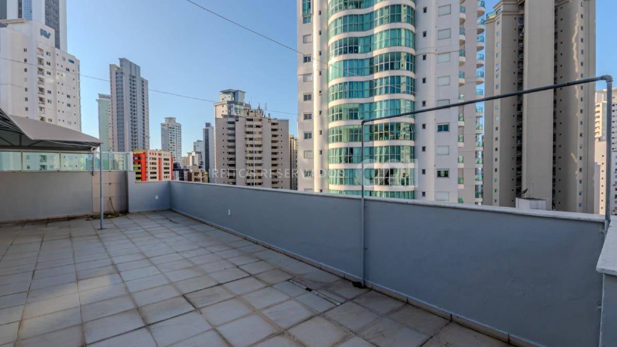 Cobertura com 3 Quartos no Pablo Neruda no Centro de Balneário Camboriú