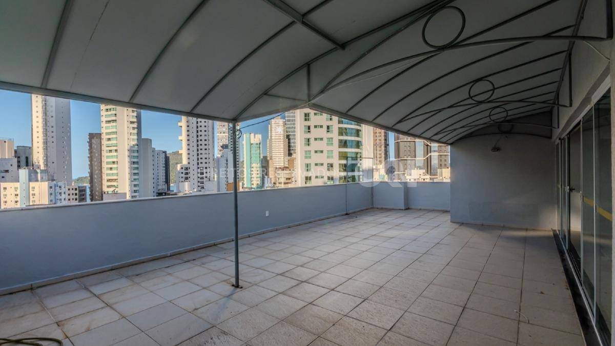 Cobertura com 3 Quartos no Pablo Neruda no Centro de Balneário Camboriú