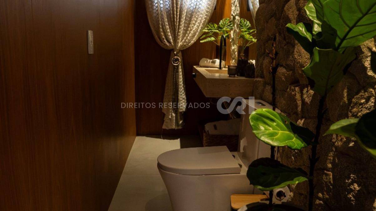Apartamento com 4 Suítes no Mayfair, Centro de Itapema