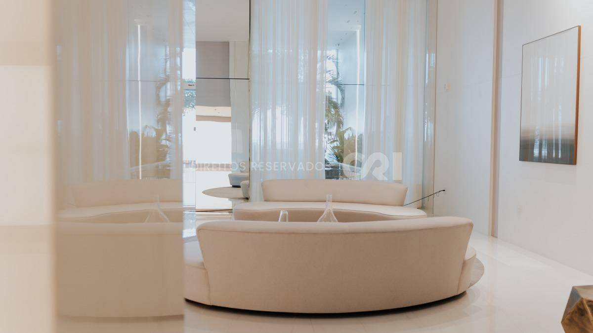 Apartamento com 4 suítes no Boreal Tower, na Barra Norte de Balneário Camboriú