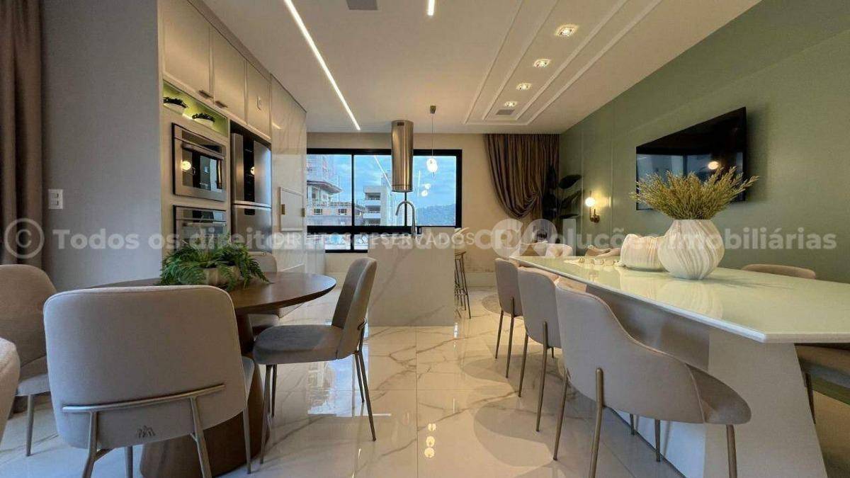 Apartamento com 3 suítes no Residencial Monte Napoleone no Centro em Itapema