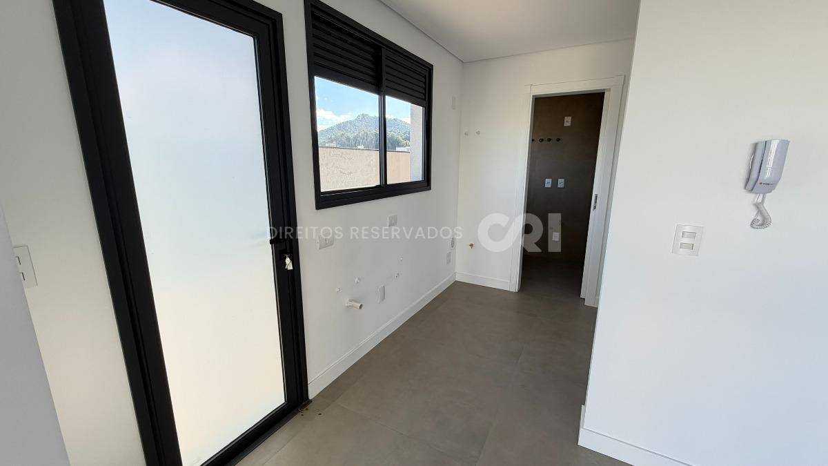 Apartamento com 3 Suítes no Lagom no Centro de Balneário Camboriú