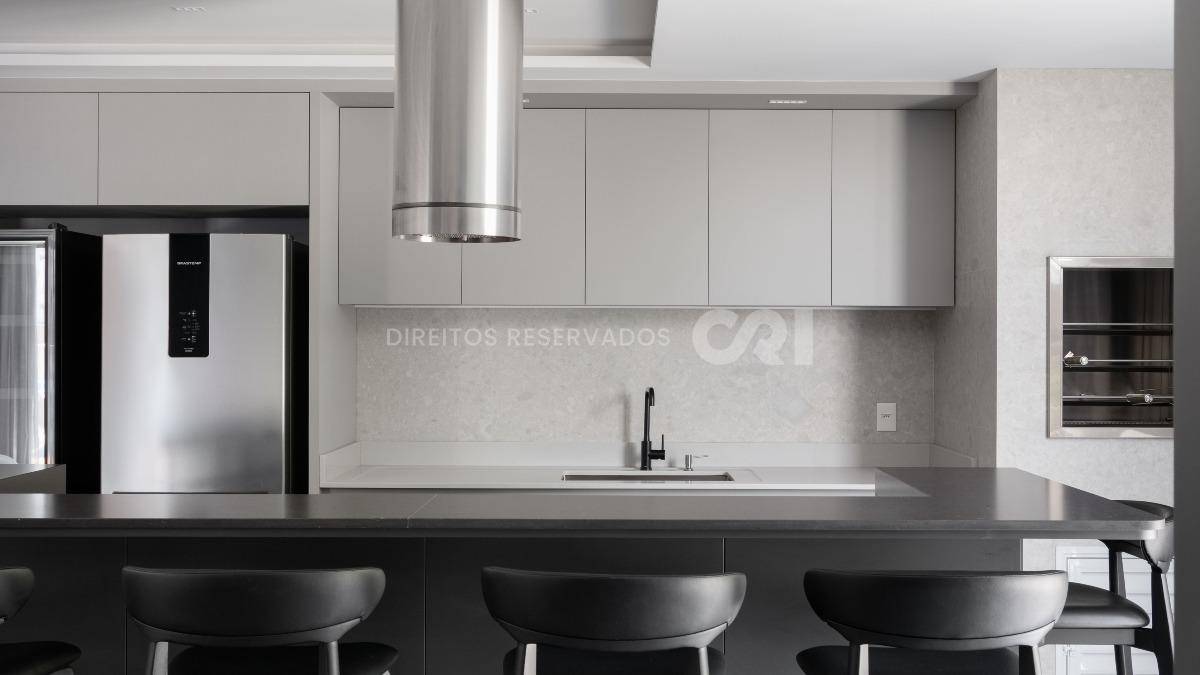 Apartamento com 03 Quartos no Monte Solaro no Centro em Itajaí