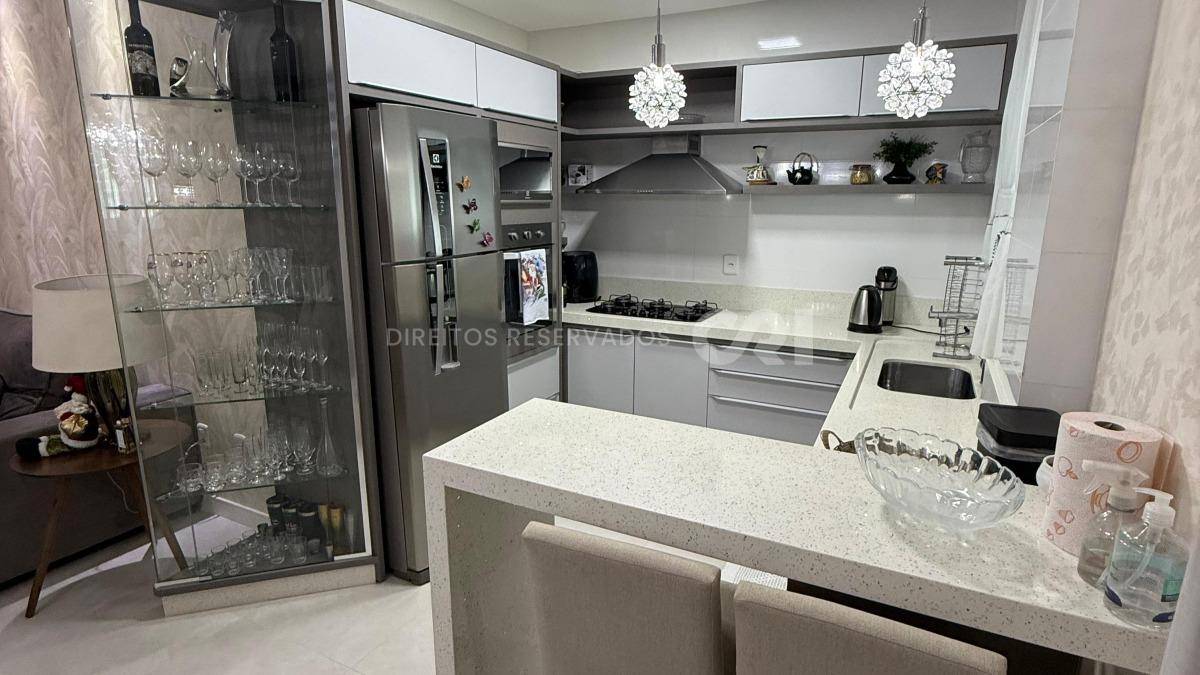 Apartamento com 3 quartos no edifício Bordo - Meia Praia, Itapema